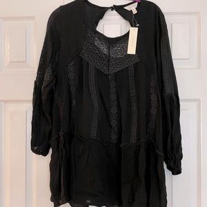 NWT LADIES BOHO TOP look close at pics